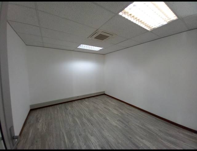 360M² OFFICE TO LET IN BRYANSTON